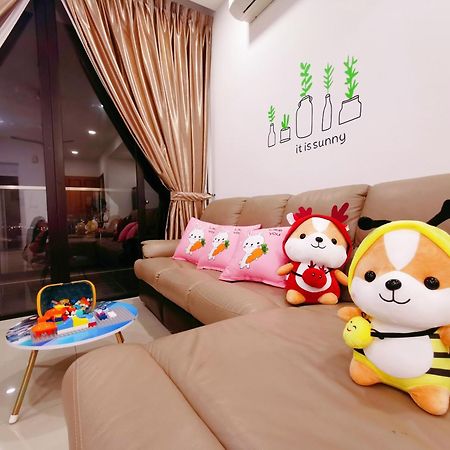 Legoland 3Min Lakeview Happyrainbowsuite 7Pax 2R2B Nusajaya  Exterior foto